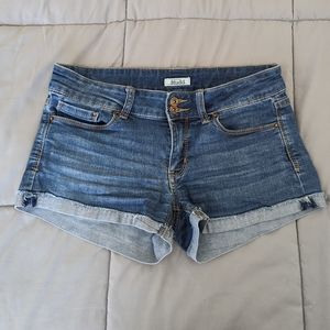 Mudd Low-Rise Jean Shortie Shorts
